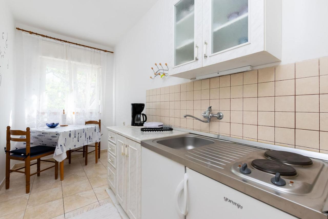 Apartments Biserka Barbat na Rabu ภายนอก รูปภาพ