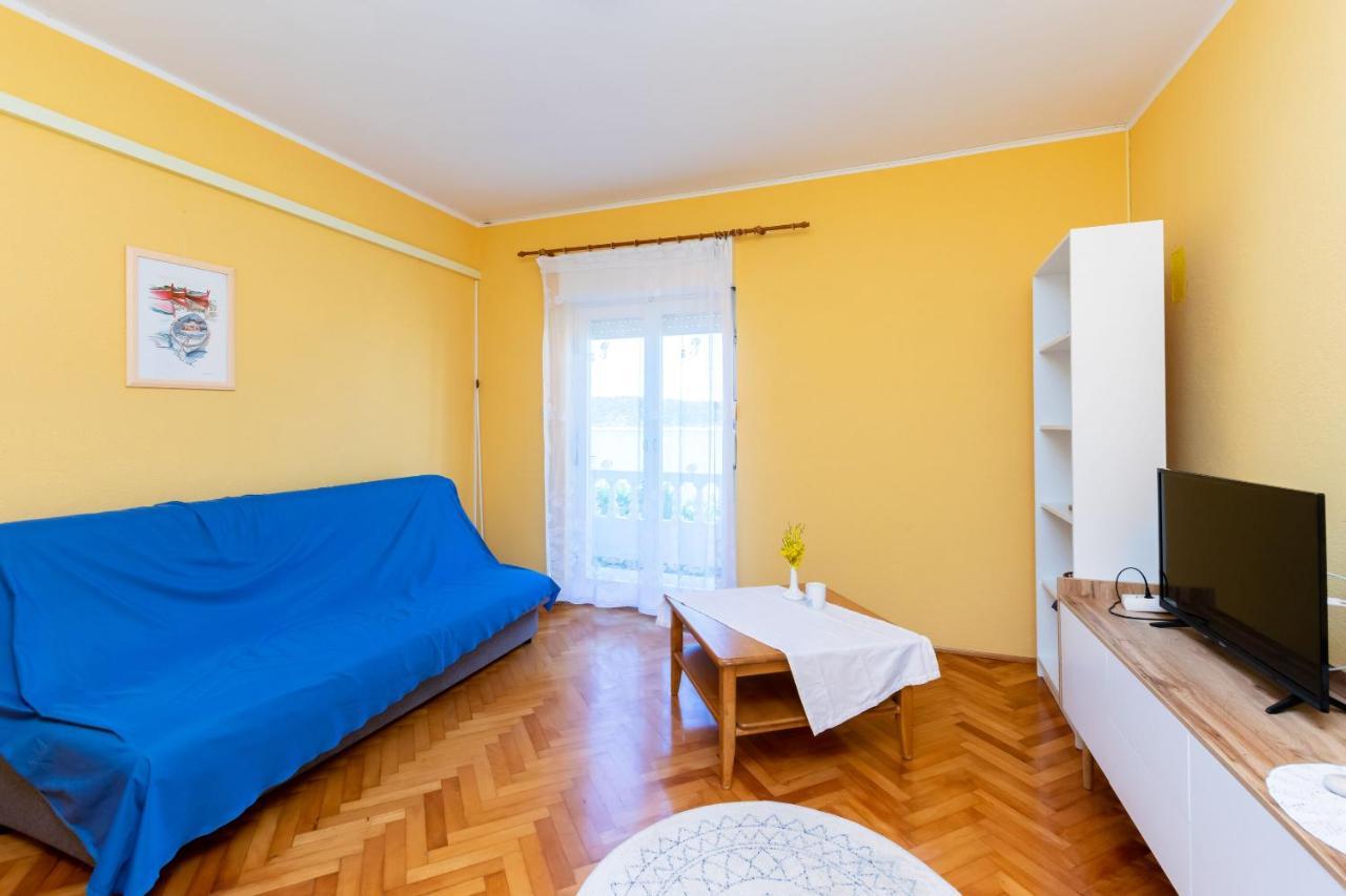 Apartments Biserka Barbat na Rabu ภายนอก รูปภาพ